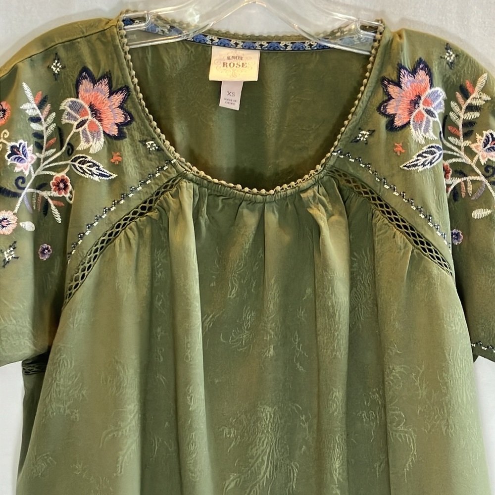 Knox Rose Embroidered boho Olive Green Women's Top - Picture 3 of 12